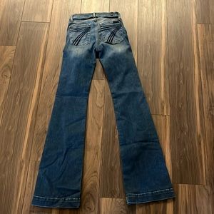 7 for all Mankind Dojo